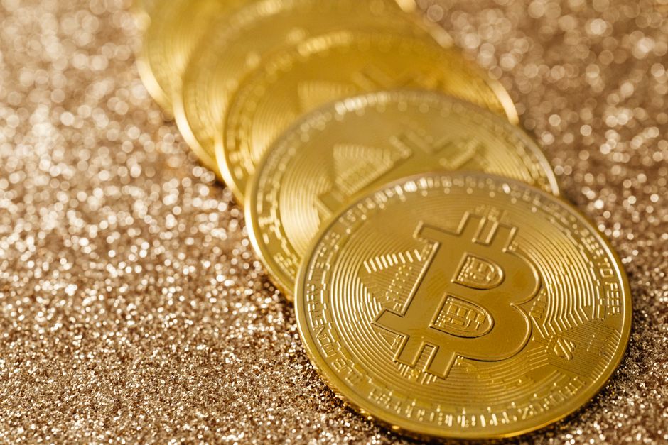 От пиццы к «цифровому золоту»: как Bitcoin прошёл путь от эксперимента энтузиастов до глобального инвестиционного актива